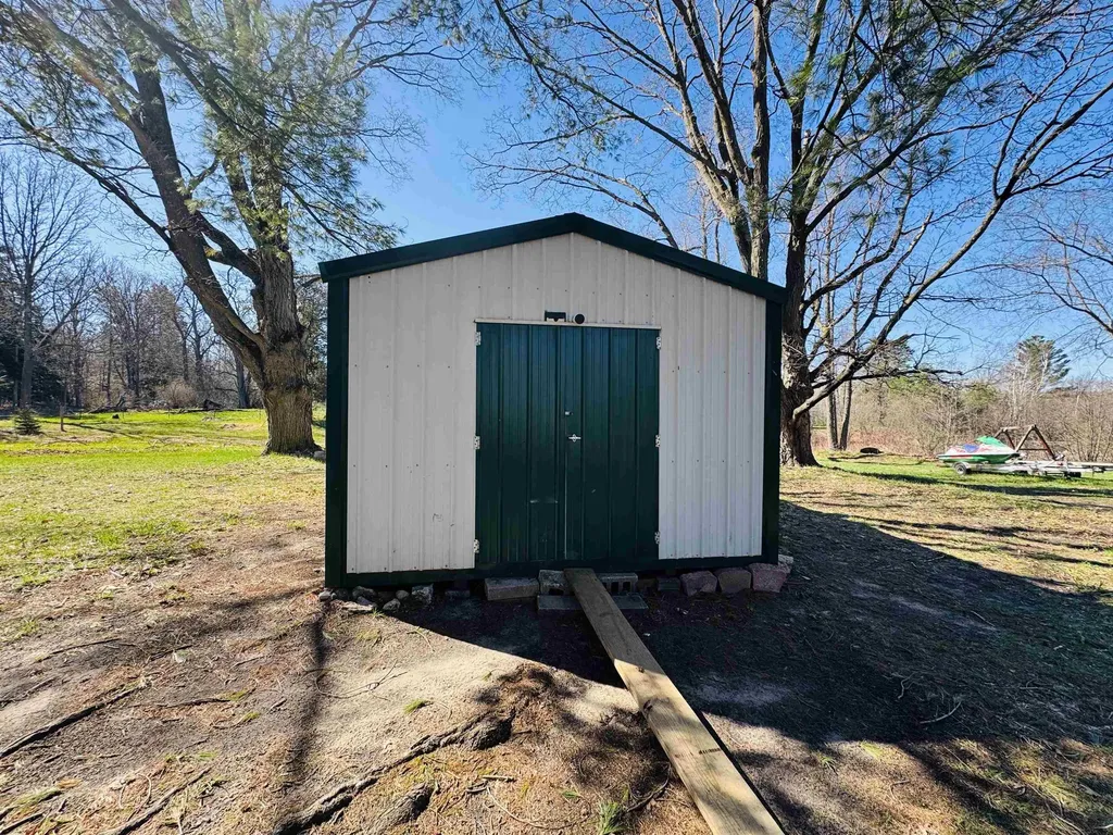 6481 N 35 Road Greenwood Township MI 49663