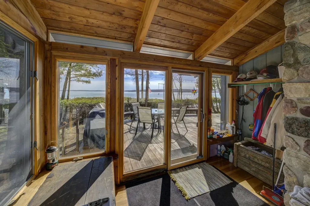 4152 N Omena Point Road Leelanau Township MI 49674