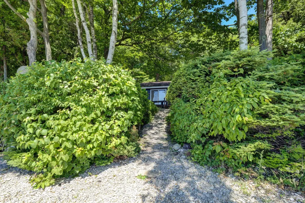 4152 N Omena Point Road Leelanau Township MI 49674