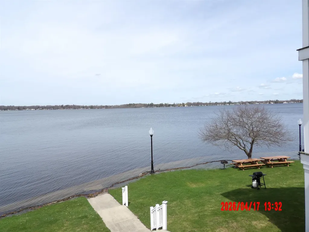 1246 Sunnyside Drive Cadillac City MI 49601