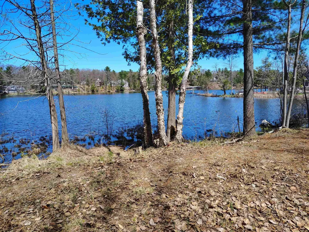 304 Christina Lane East Bay Township MI 49696