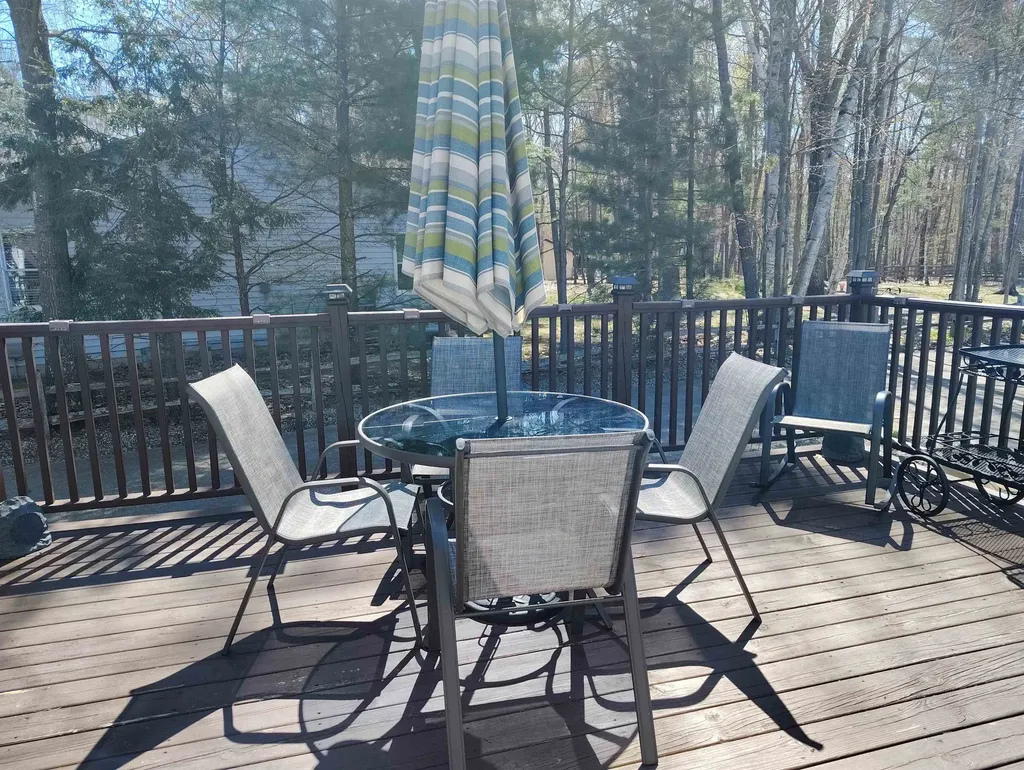 304 Christina Lane East Bay Township MI 49696