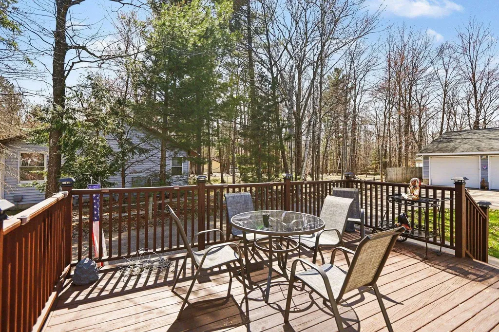304 Christina Lane East Bay Township MI 49696