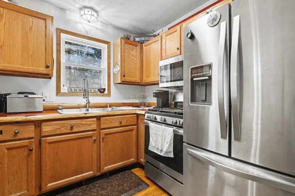 304 Christina Lane East Bay Township MI 49696
