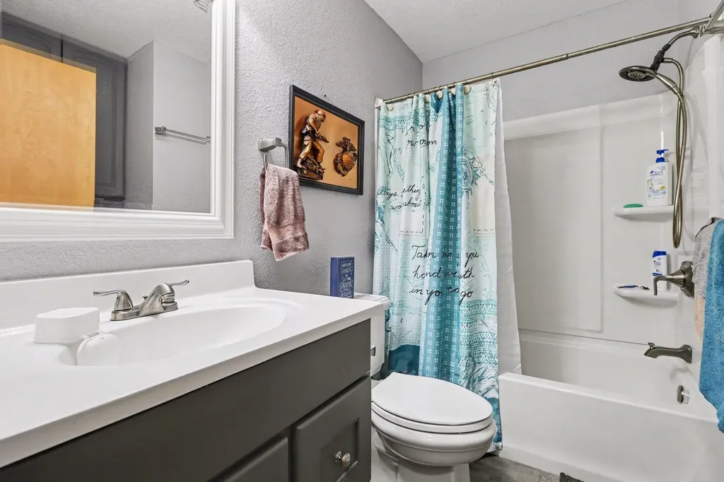 304 Christina Lane East Bay Township MI 49696