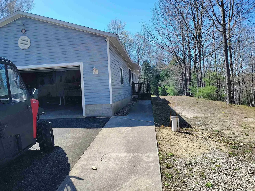304 Christina Lane East Bay Township MI 49696