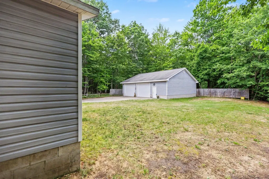 304 Christina Lane East Bay Township MI 49696