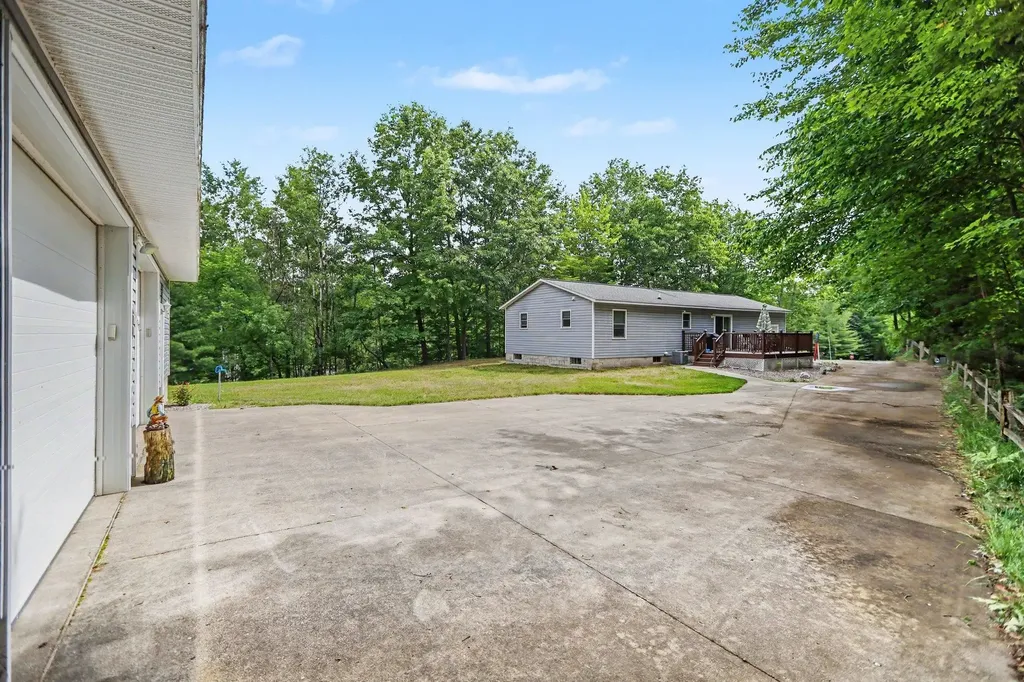 304 Christina Lane East Bay Township MI 49696