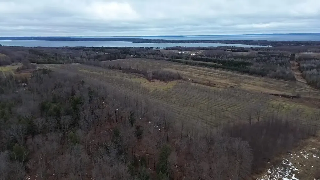 0 N M-88 Central Lake Township MI 49622