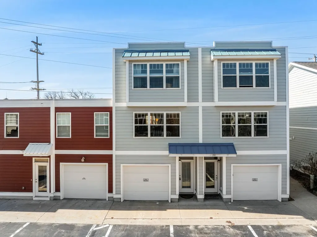 305 E Eighth Traverse City City MI 49684