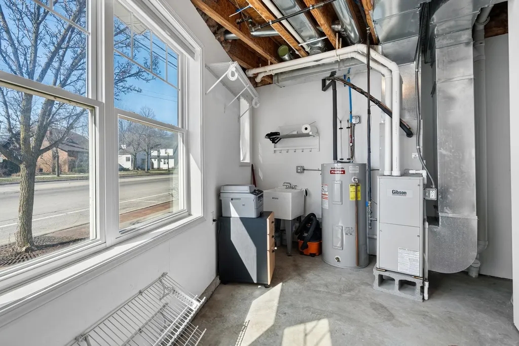 305 E Eighth Traverse City City MI 49684