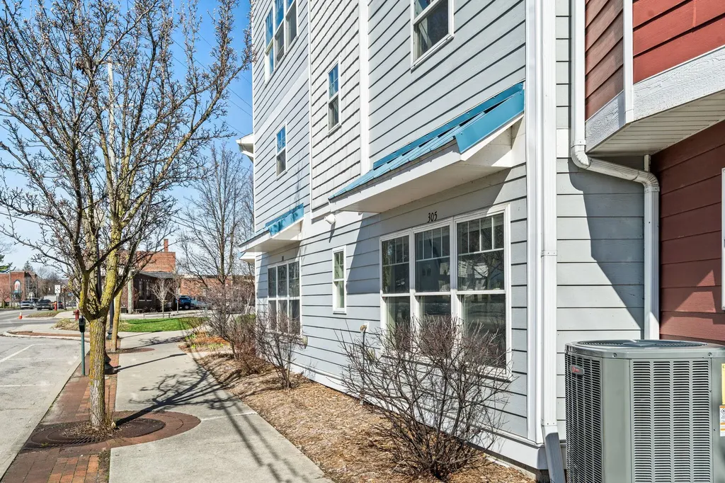 305 E Eighth Traverse City City MI 49684