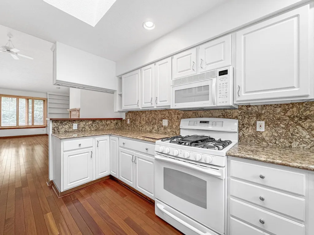 6179 Red Fox Run Peninsula Township MI 49686