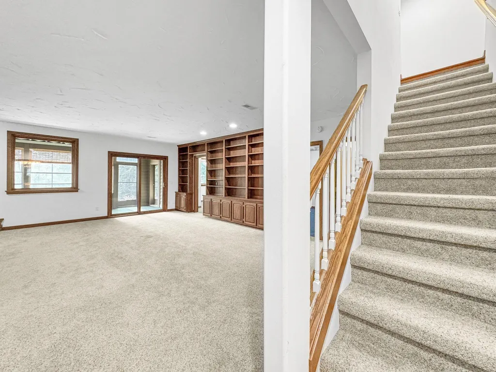 6179 Red Fox Run Peninsula Township MI 49686