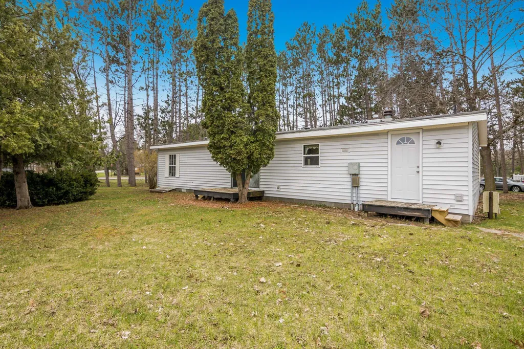 3504 S Needle Drive Blair Township MI 49685