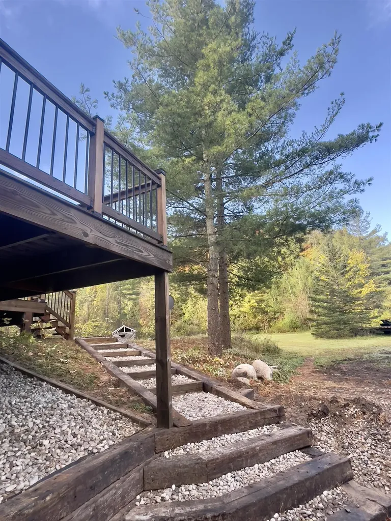 5299 M-66 Echo Township MI 49727
