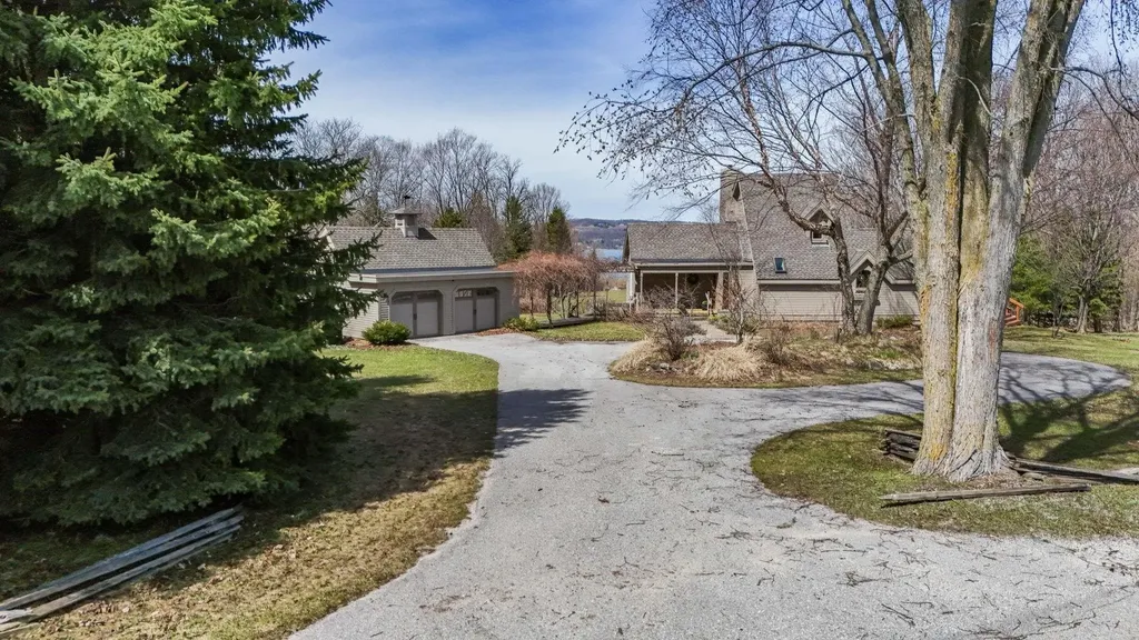 470 S Donnybrook Road Suttons Bay Township MI 49682