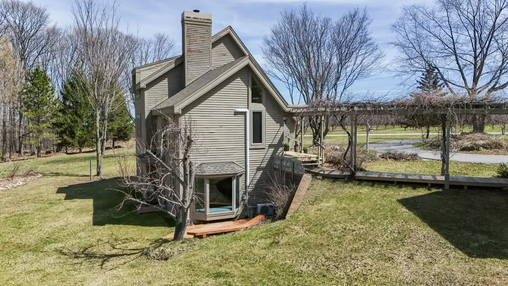 470 S Donnybrook Road Suttons Bay Township MI 49682
