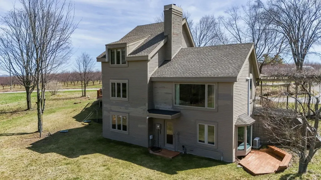 470 S Donnybrook Road Suttons Bay Township MI 49682