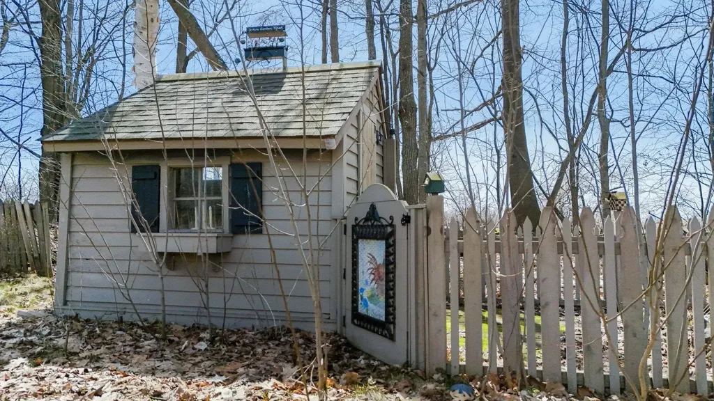 470 S Donnybrook Road Suttons Bay Township MI 49682