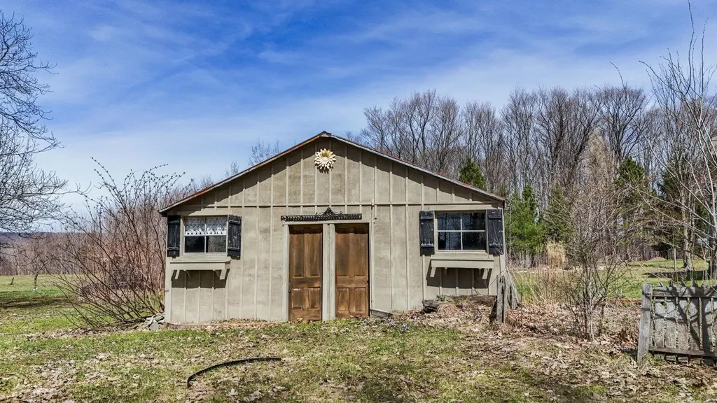 470 S Donnybrook Road Suttons Bay Township MI 49682