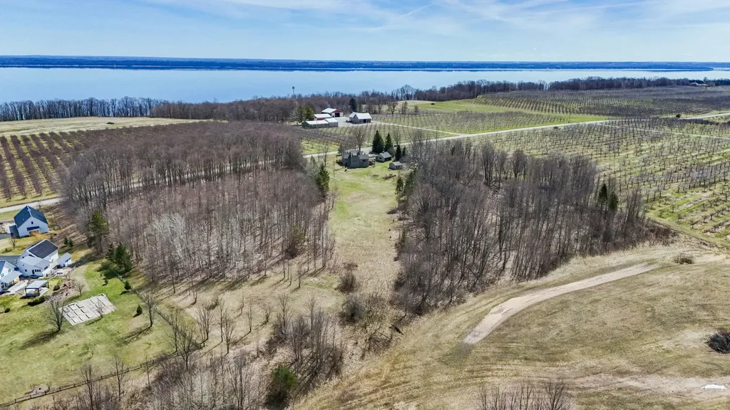470 S Donnybrook Road Suttons Bay Township MI 49682