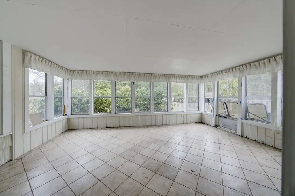974 N Mill Street Leelanau Township MI 49670