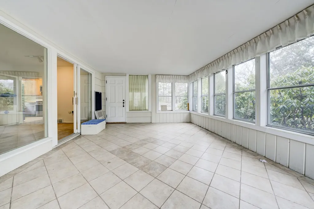 974 N Mill Street Leelanau Township MI 49670