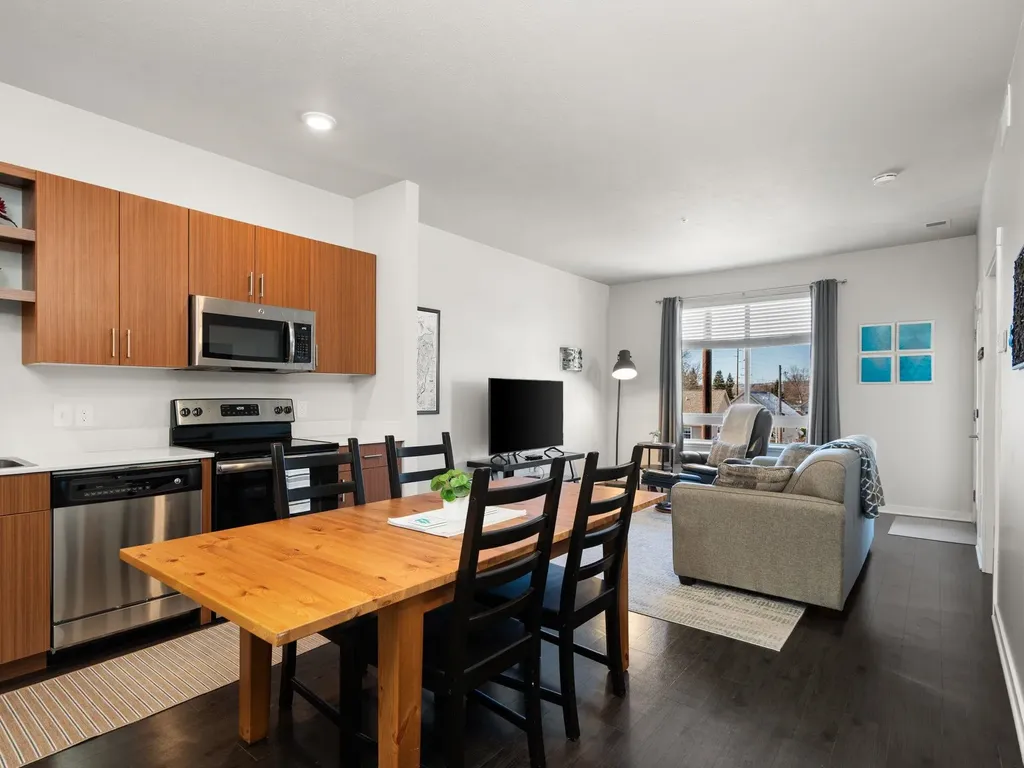 630 Garfield Avenue, S Traverse City City MI 49686