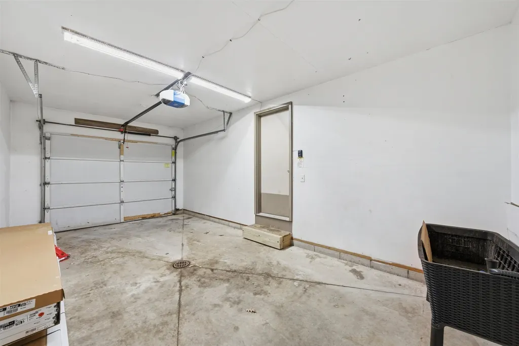 4398 & 4400 W Manhattan Long Lake Township MI 49685