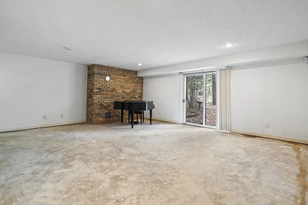 6475 Mission Ridge Peninsula Township MI 49686