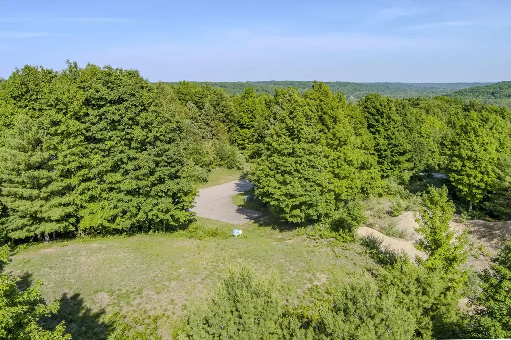570 Michael Avenue Blair Township MI 49685
