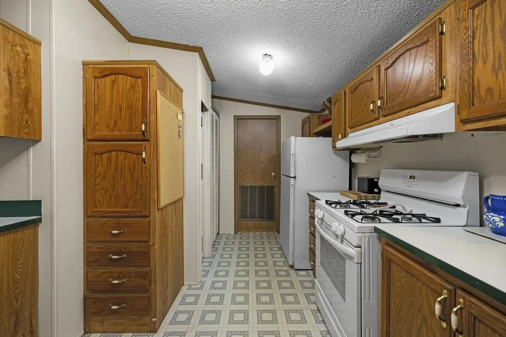 7149 W Blue Lake Road, NE Blue Lake Township MI 49646