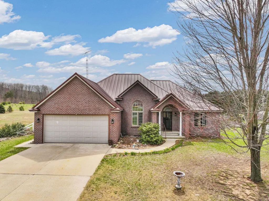 3048 E 16 Road Colfax Township MI 49663