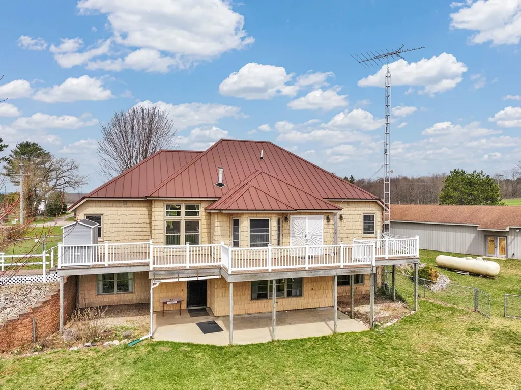 3048 E 16 Road Colfax Township MI 49663