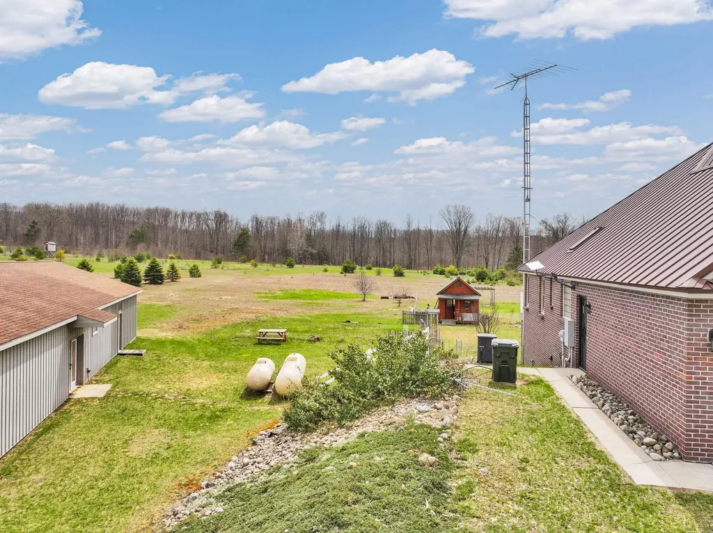 3048 E 16 Road Colfax Township MI 49663
