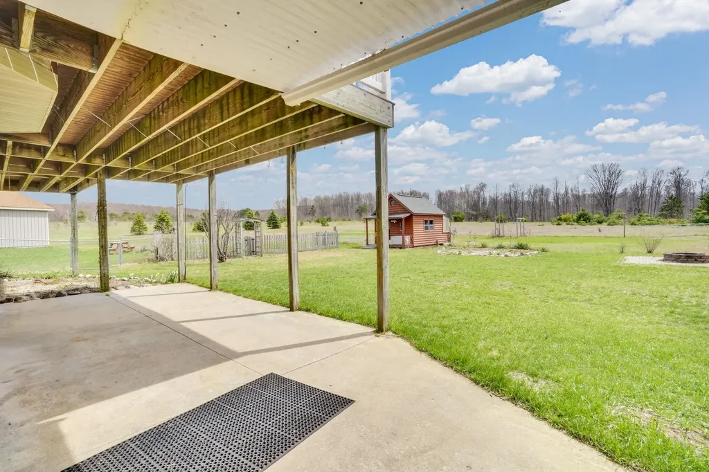3048 E 16 Road Colfax Township MI 49663