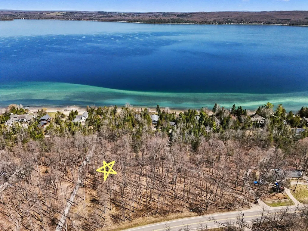 V/l Ferry Road Charlevoix Township MI 49727
