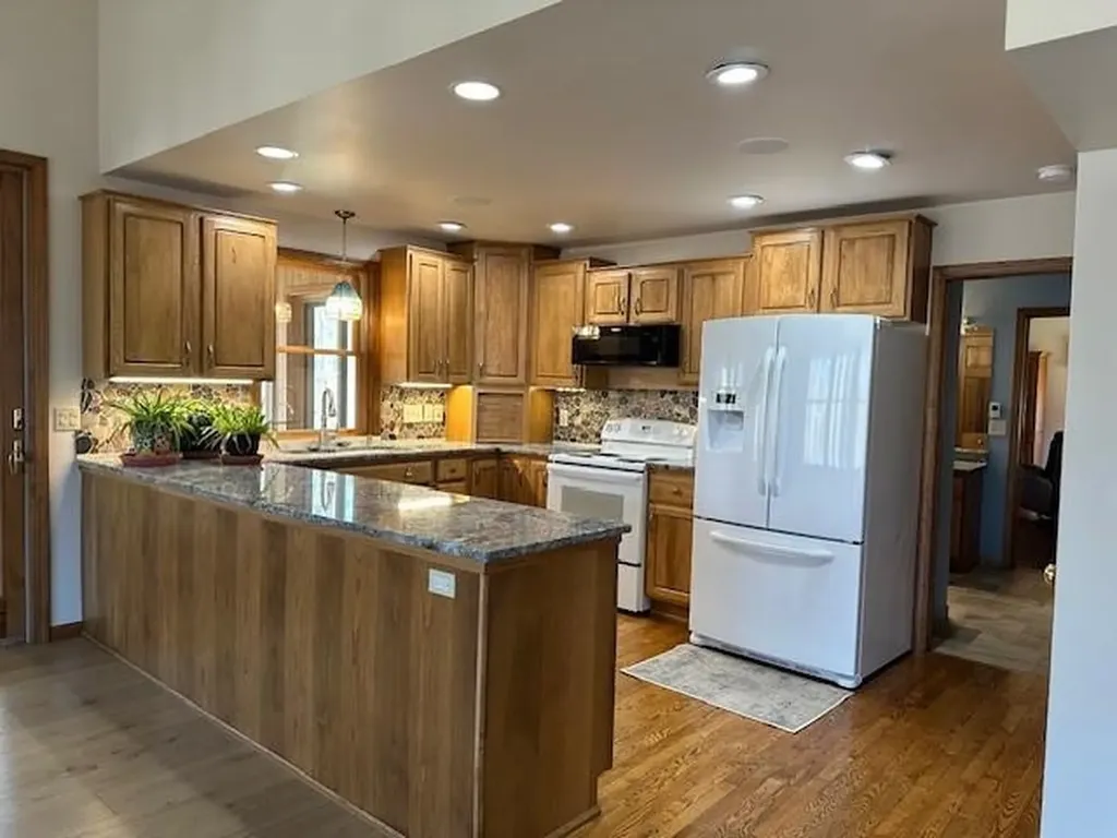 3285 S East Torch Lake Drive Forest Home Township MI 49615