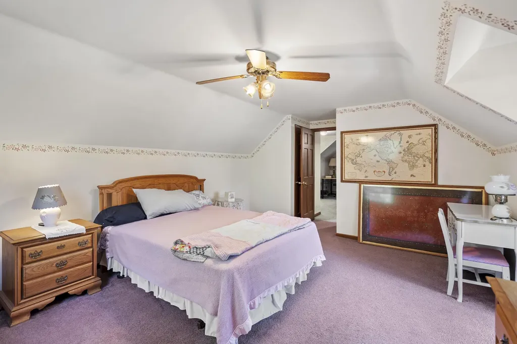11332 Peninsula Drive Peninsula Township MI 49686