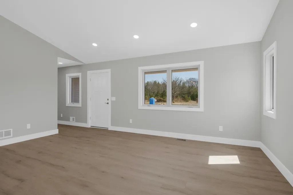 1718 Mary Lou Manor Green Lake Township MI 49643