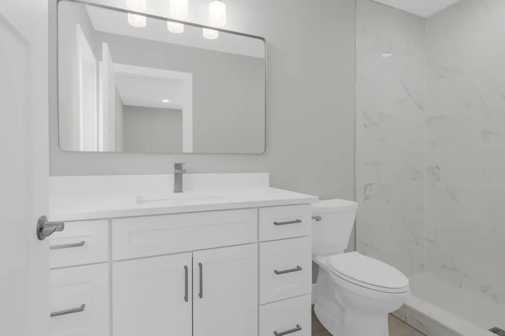 1718 Mary Lou Manor Green Lake Township MI 49643