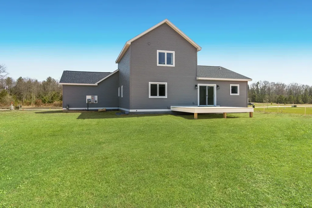 1718 Mary Lou Manor Green Lake Township MI 49643