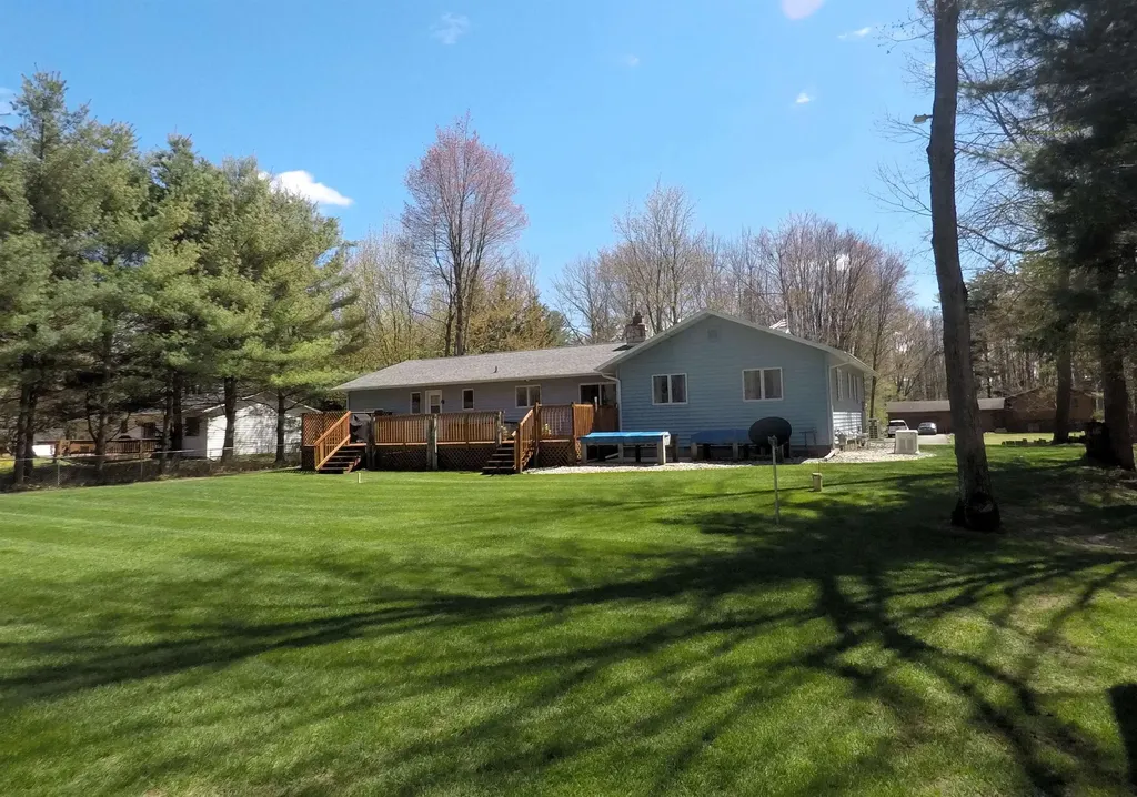 3320 W 13th Street Selma Township MI 49601