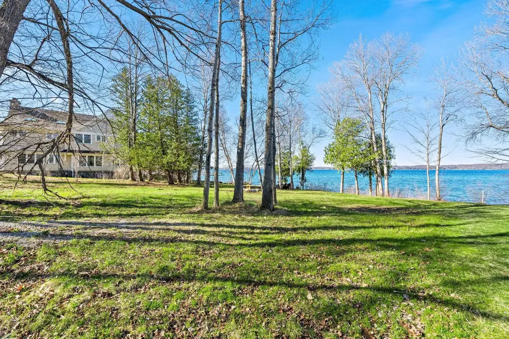 9263 Charlie Lane Helena Township MI 49612