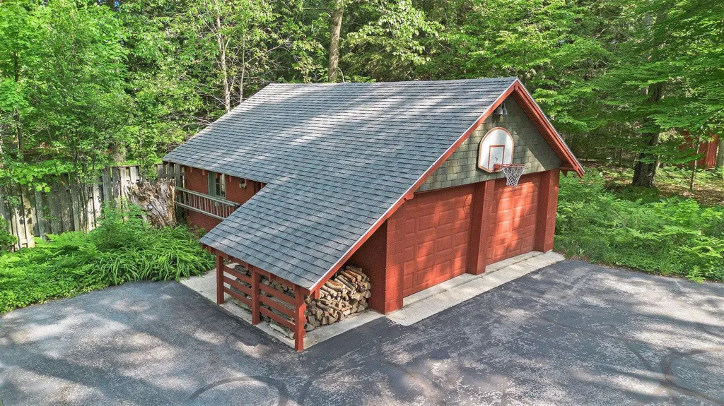 7822 W Welch Road Empire Township MI 49630