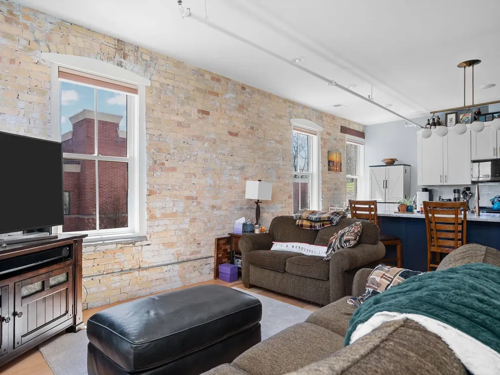 86 Washington Avenue Manistee City MI 49660
