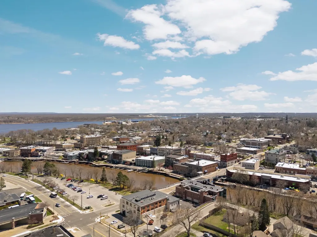 86 Washington Avenue Manistee City MI 49660
