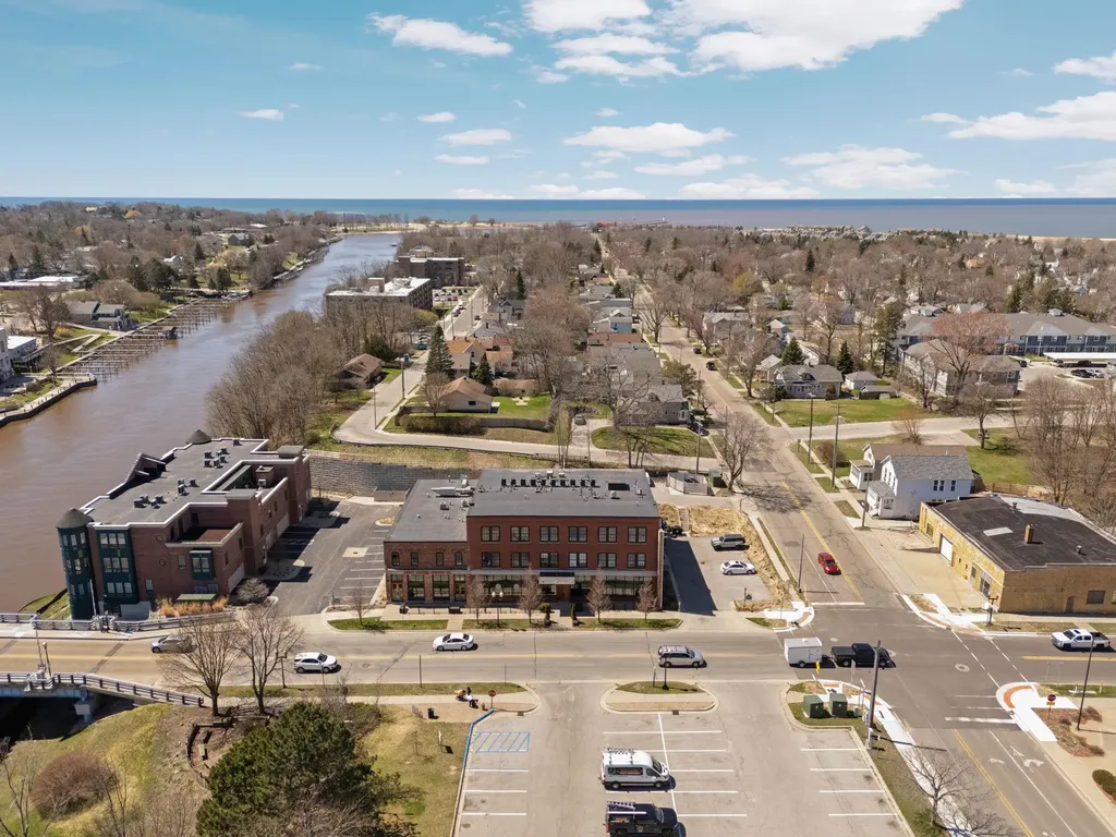 86 Washington Avenue Manistee City MI 49660