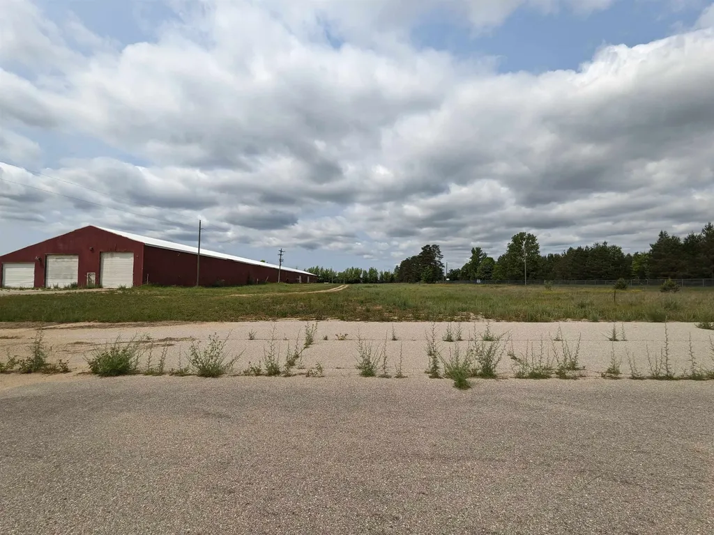 5876 Puffer Road Boardman Township MI 49680